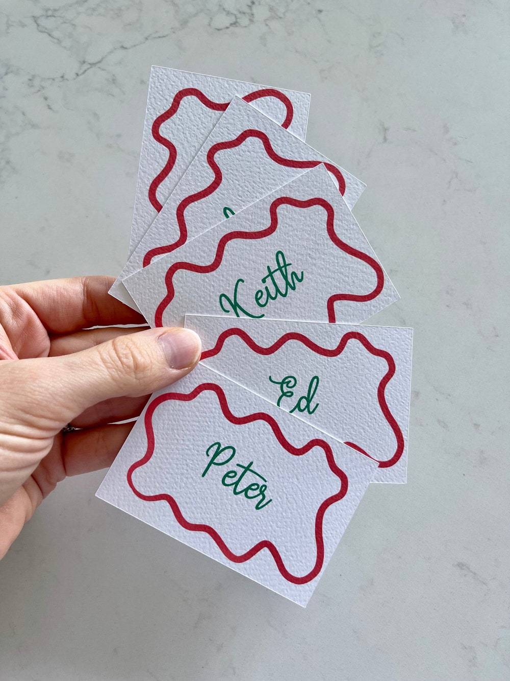 Wavy Table Name Christmas Place Cards Red & Green